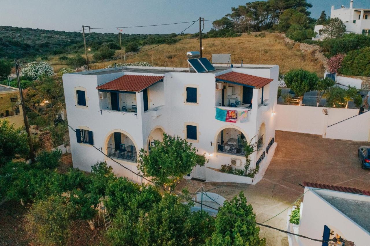 Theofilos Appartements Livadi  Экстерьер фото