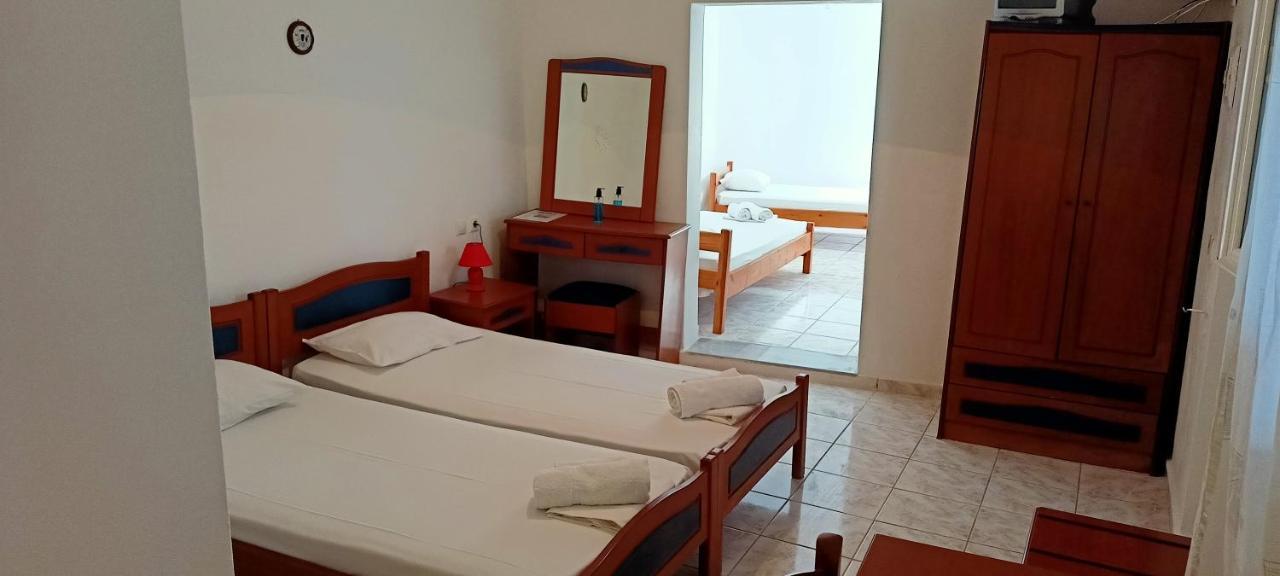 Theofilos Appartements Livadi  Экстерьер фото