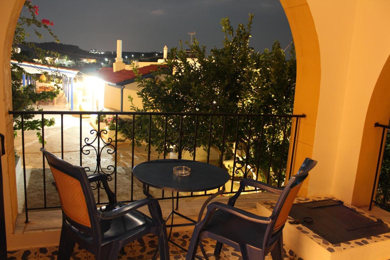 Theofilos Appartements Livadi  Экстерьер фото